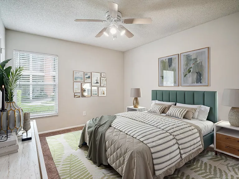 One Bedroom Large - 1 Bed / 1 Bath - 715 Sq.Ft.