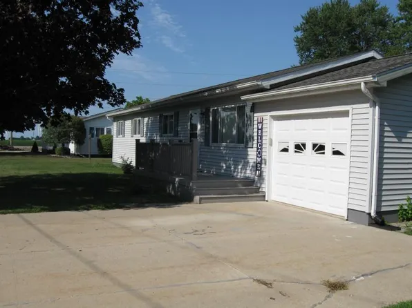 64 Barbara St, Elkton, MI 48731