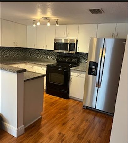 1st image of 4725 SW 62nd Ave APT 204