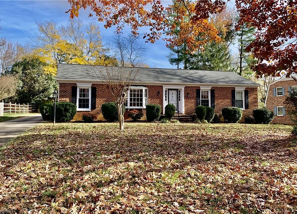 1st image of 6 Great Castle Ct