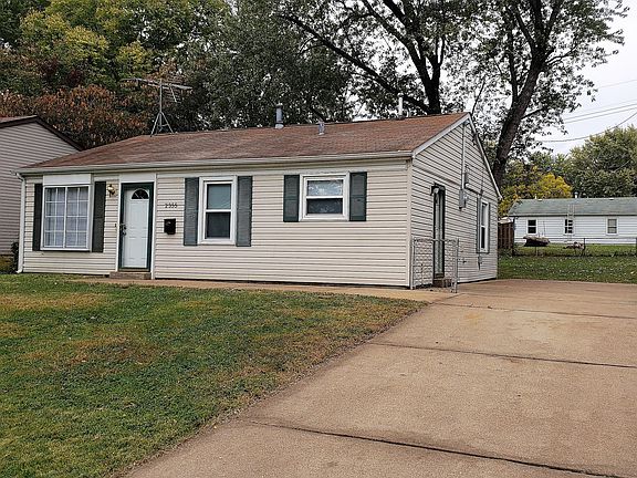 2nd image of 2355 Teakwood Manor Dr