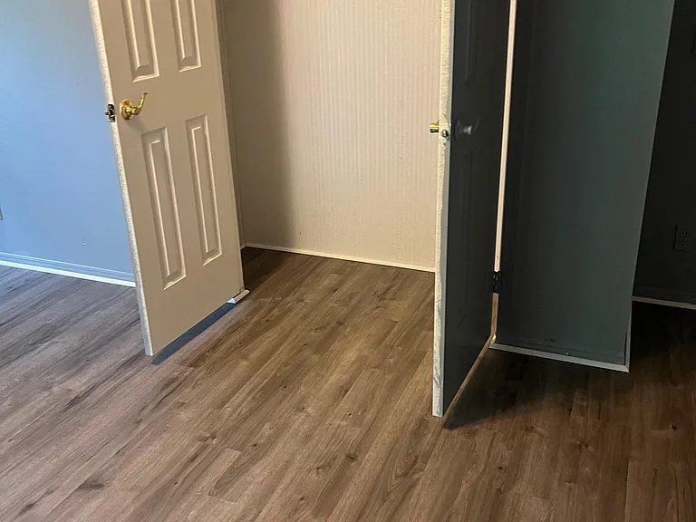 139 Green Dr — Photo 9