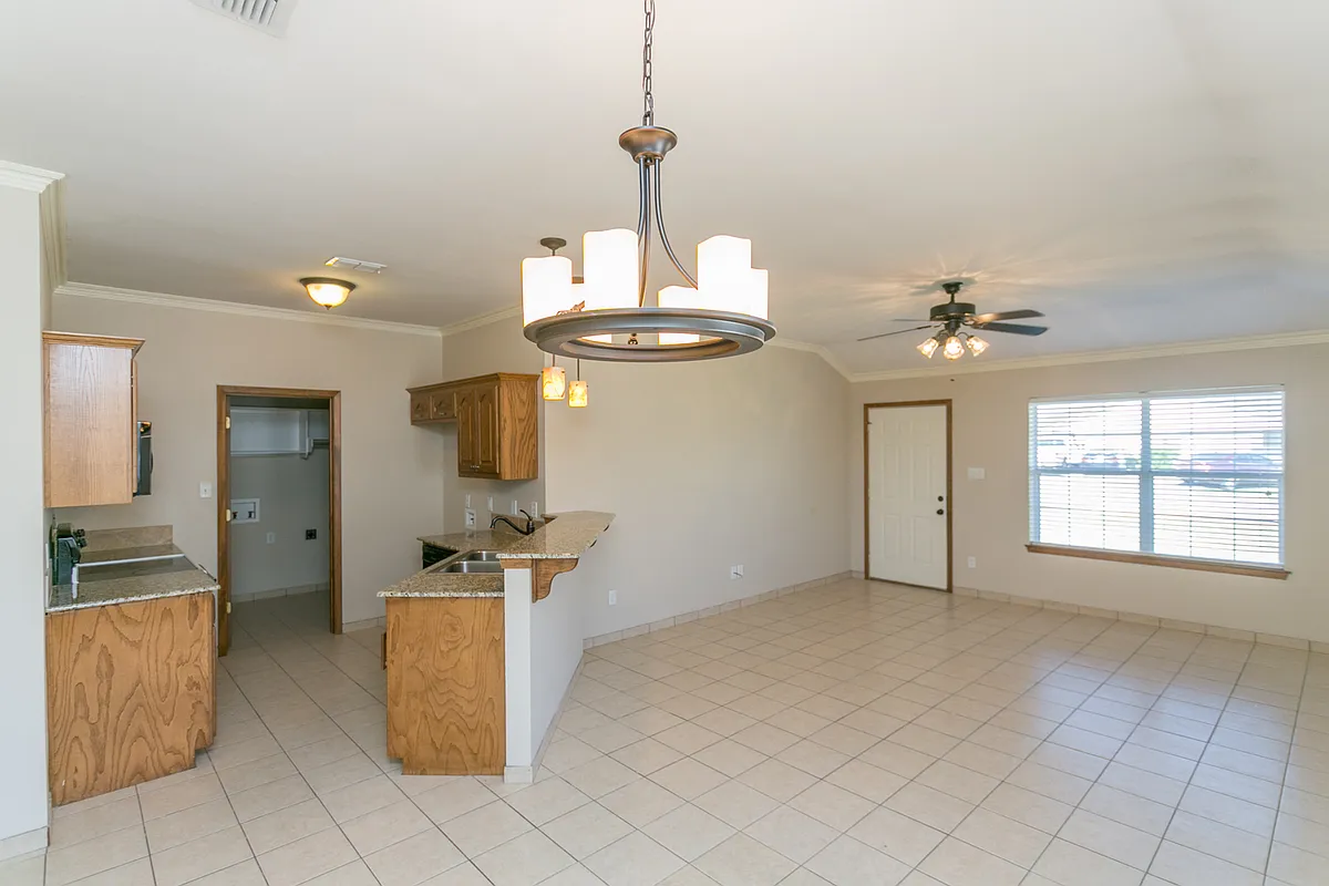 Building Photo - 16111 Rolling Meadows Dr
