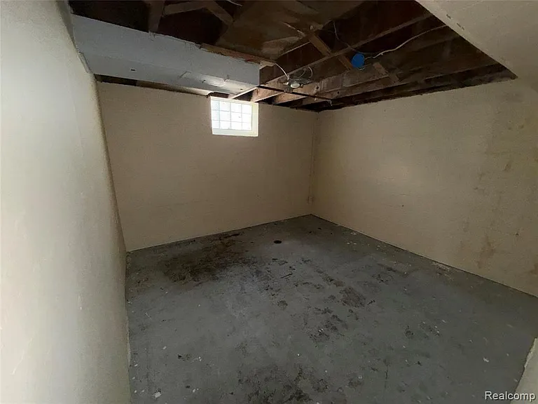 7720 Asbury Park — Photo 10