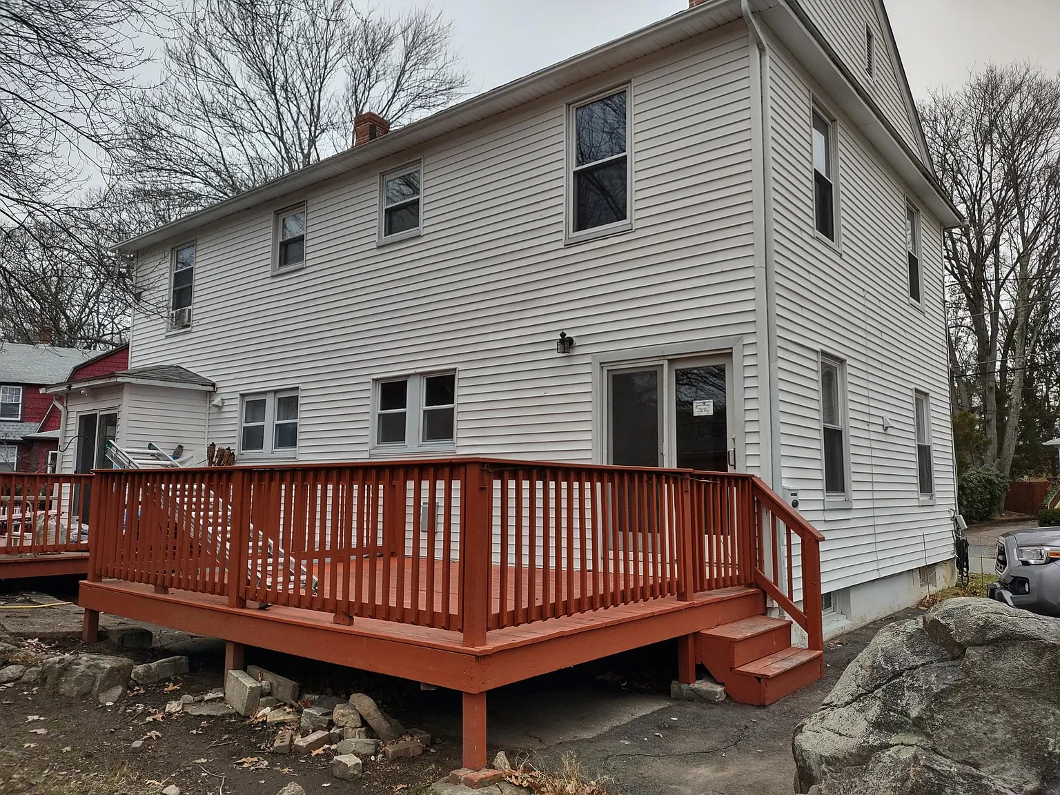 3 bed, 1.5 bath, 1200 sqft, $2,100 — Photo 2