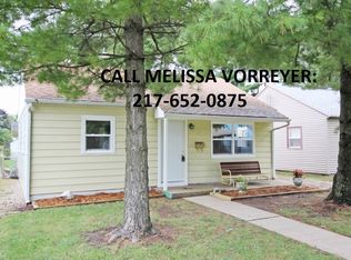 2237 E Converse Ave, Grandview, IL 62702