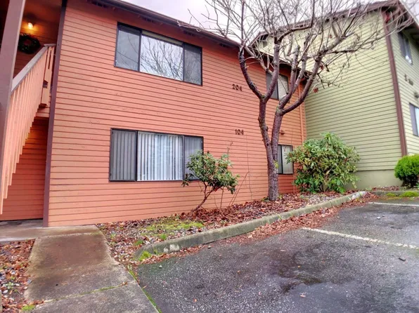 690 NW Atalanta Way, Oak Harbor, WA