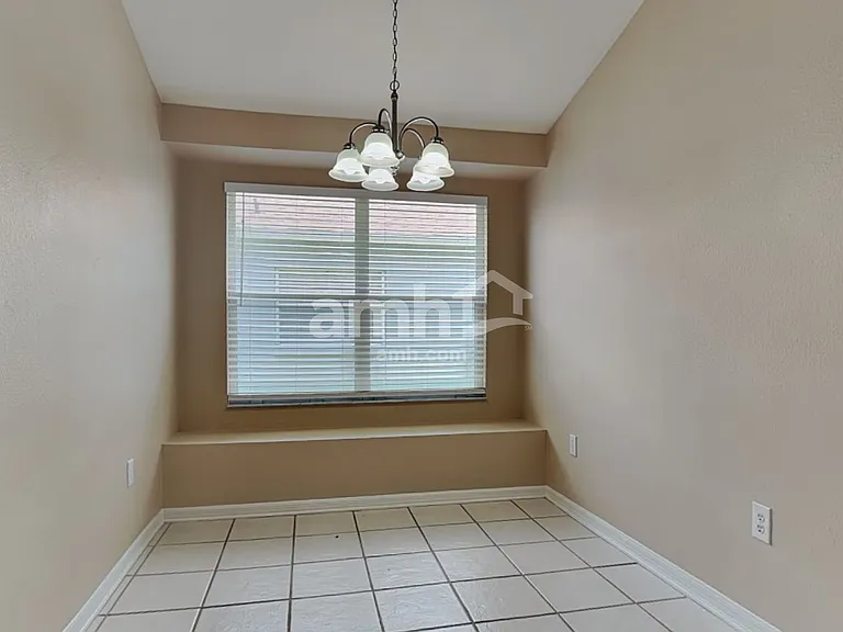 25008 Hyde Park Blvd — Photo 5