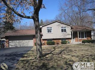 3540 Sancroft Ave, West Bloomfield, MI