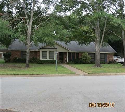 2nd image of 15030 Northwood Dr