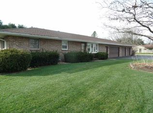 4946 E Ashelford Dr, Byron, IL 61010