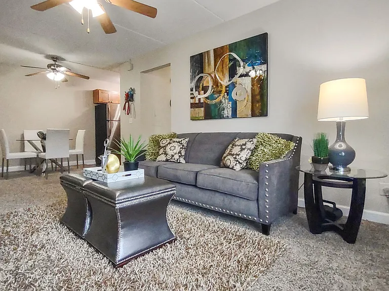 Willow Crossing Apartments — Photo 30