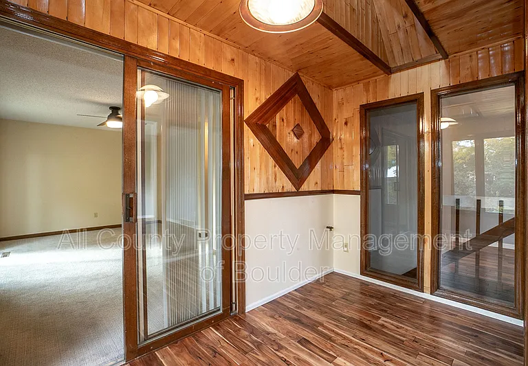 470 W Sutton Cir — Photo 10