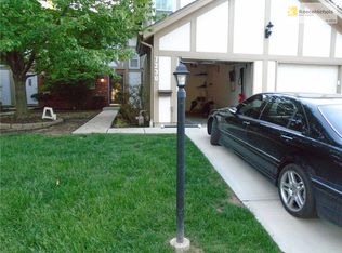 7230 Mastin St, Merriam, KS 66203