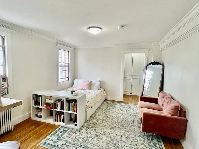 1441 Euclid St NW #304 — Photo 3