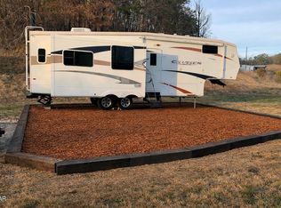 1009 Franklin Ln, Sevierville, TN 37876