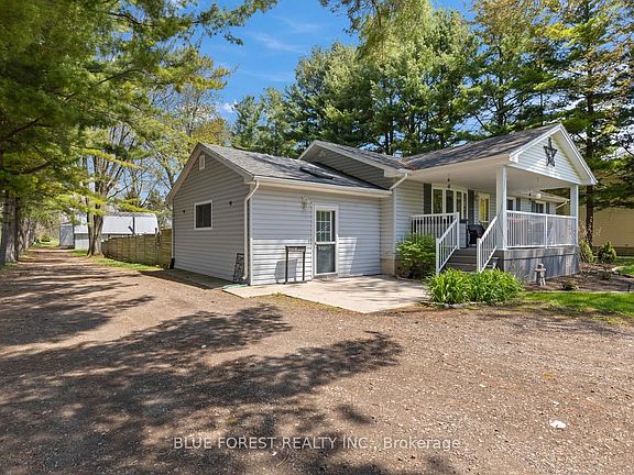 4th image of 9984 Graham Rd