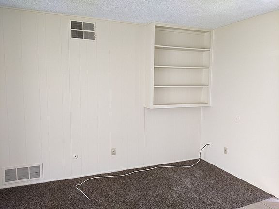 3rd image of 4609 34th St APT 5