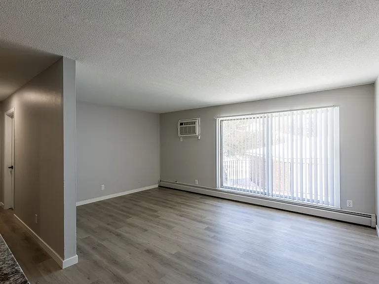 SkyHill Apartments — Photo 21