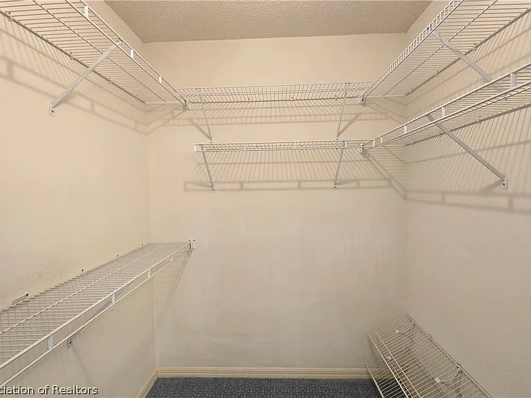 4402 Duffer Loop — Photo 24