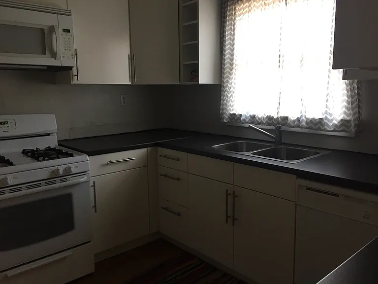722 W Lynwood St — Photo 31