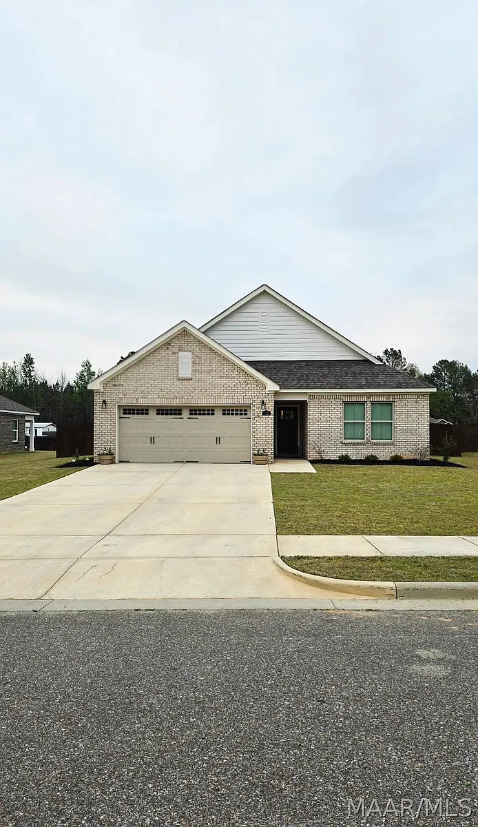 Building Photo - 112 Kohn Dr