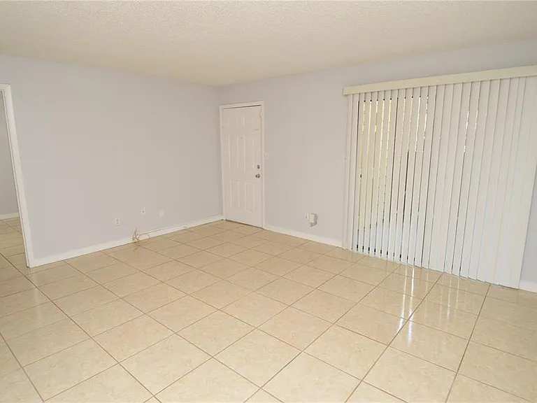 8643 Mallard Reserve Dr #104 — Photo 17