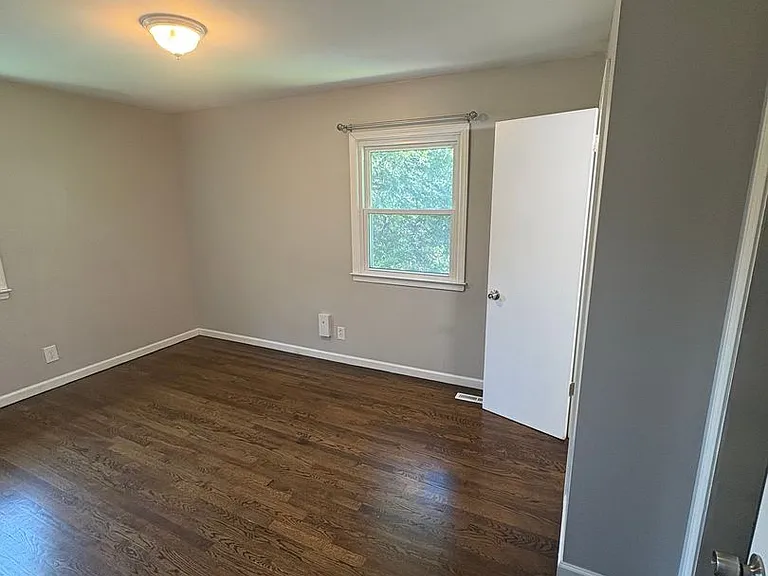 6314 E 103rd St — Photo 11