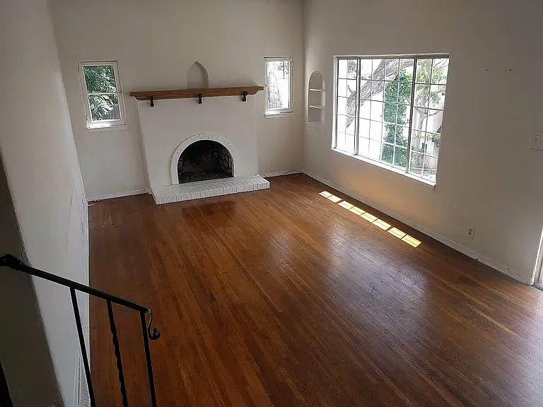 2 bed, 1085 sqft, $3,500 — Photo 3