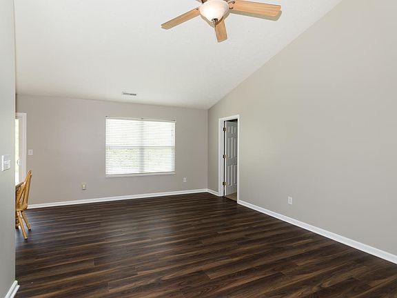 4th image of 15014 Alysheba Dr
