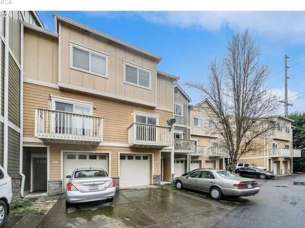 18465 SW Stepping Stone Dr, Beaverton, OR 97003