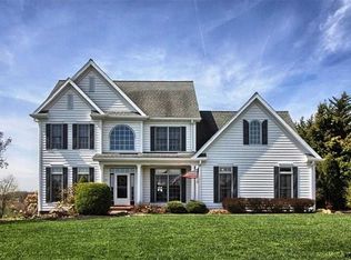 1129 Fox Run Ter, Hanover, PA 17331