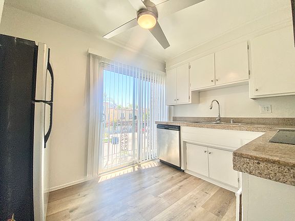 3rd image of 919 N Alfred St APT 305