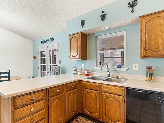 3rd image of 4117 Malone Ave
