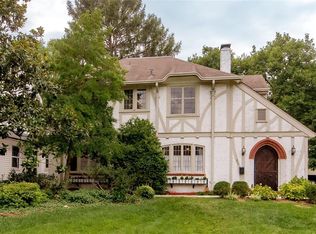 211 Parkhurst Ter, Saint Louis, MO 63119