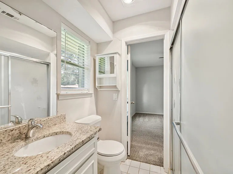 1725 Northcrest Dr — Photo 16