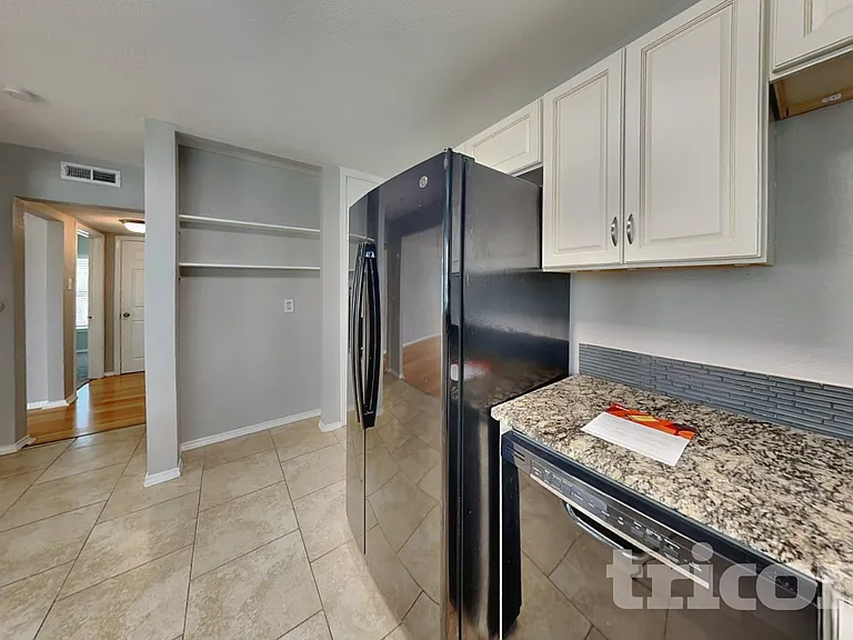 706 Olney Dr — Photo 6