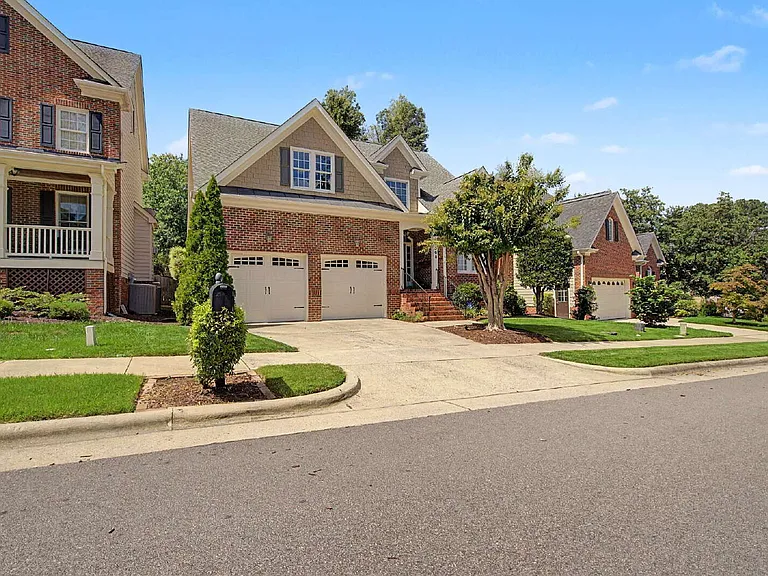 308 Millsfield Dr — Photo 4
