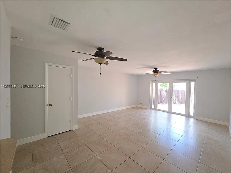 12025 S Las Palmas Dr #12025 — Photo 11