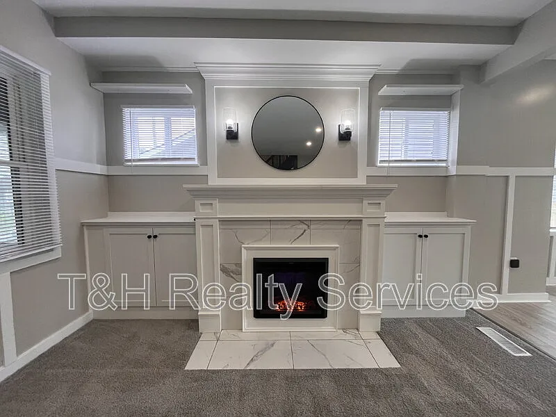 3 bed, 2.5 bath, 1828 sqft, $1,750 — Photo 3