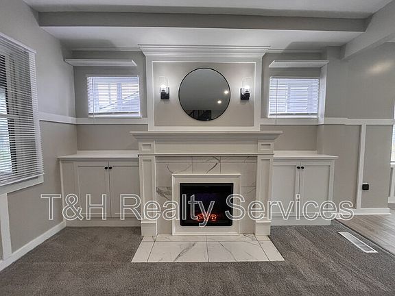 3rd image of 608 N Gray St