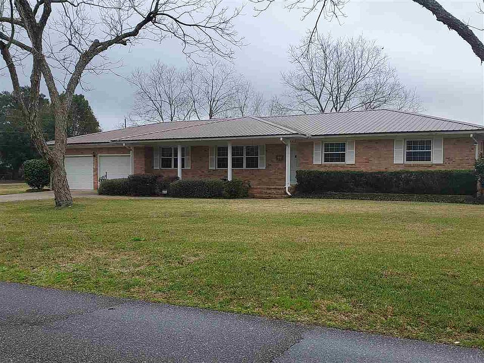 1st image of 445 Lowell Ln