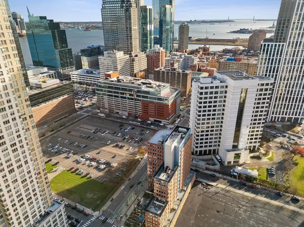 311 Washington Street image 25 of 26