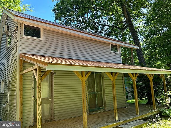 3rd image of 9 Mount Lebanon Dr