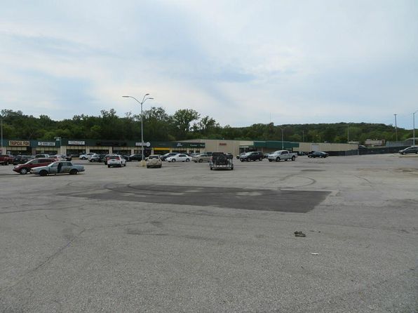 2703 E Kanesville Blvd