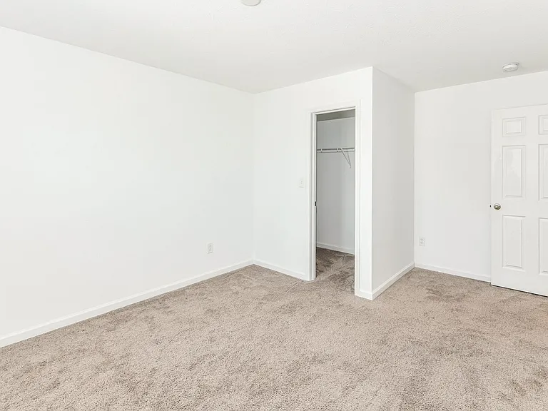 5051 Maywood Dr — Photo 18