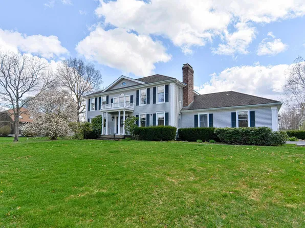 53 Sky View Drive, Pelham, NH 03076