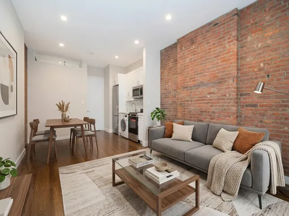 244 West 22nd Street image 1 of 10