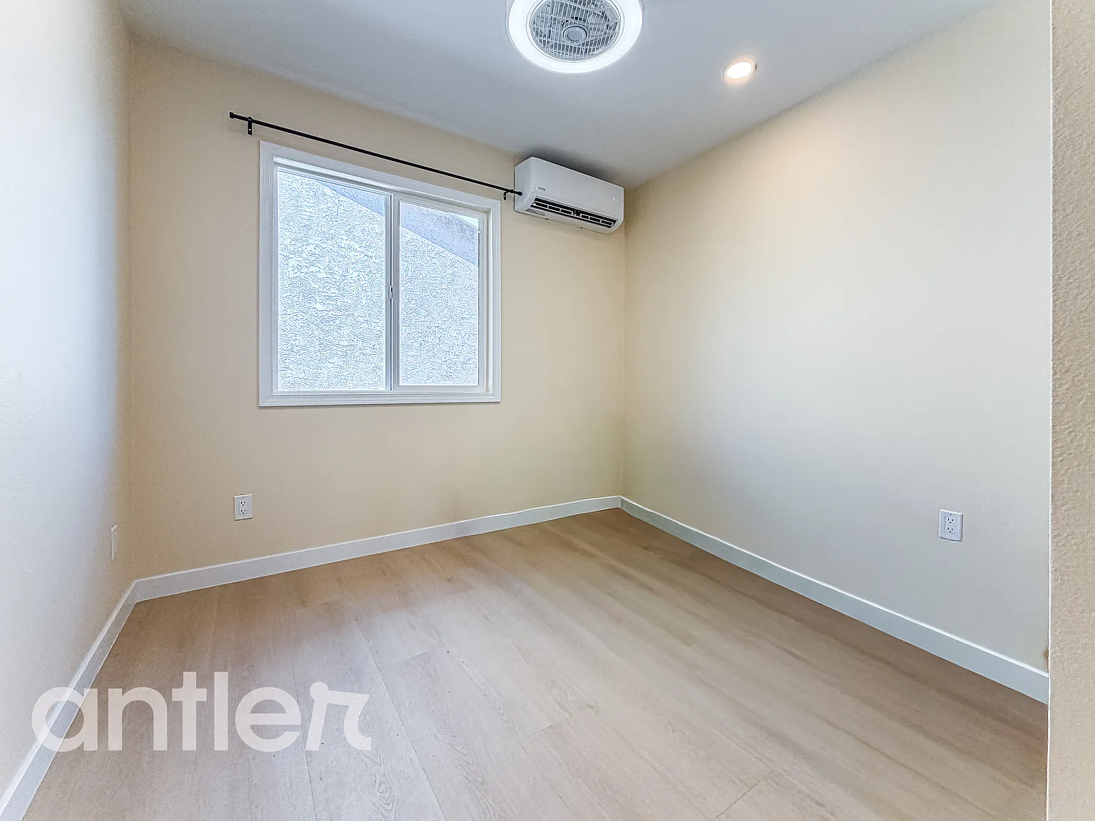 2 bed, 615 sqft, $2,695 — Photo 4