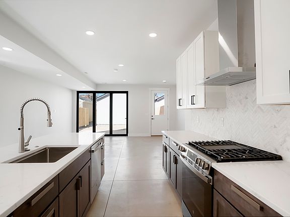 4th image of 3771-3773 N Williams St #3771